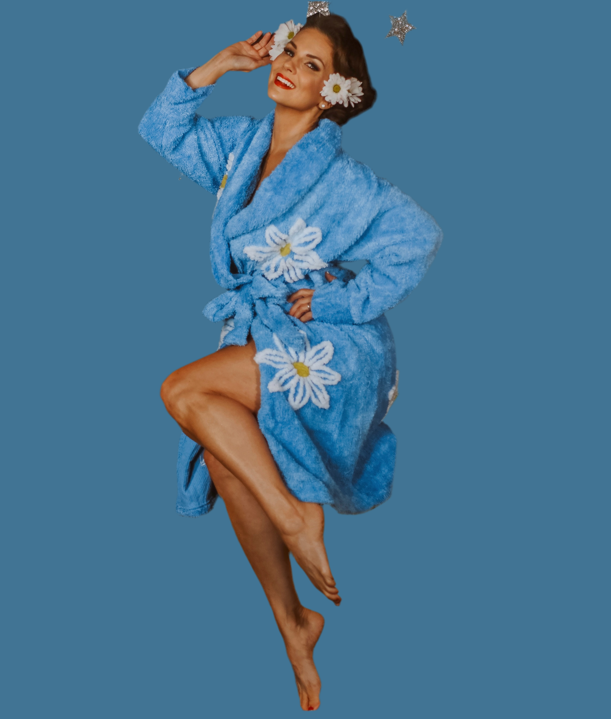 Falling Daisies Chenille Robe in Bedroom Blue