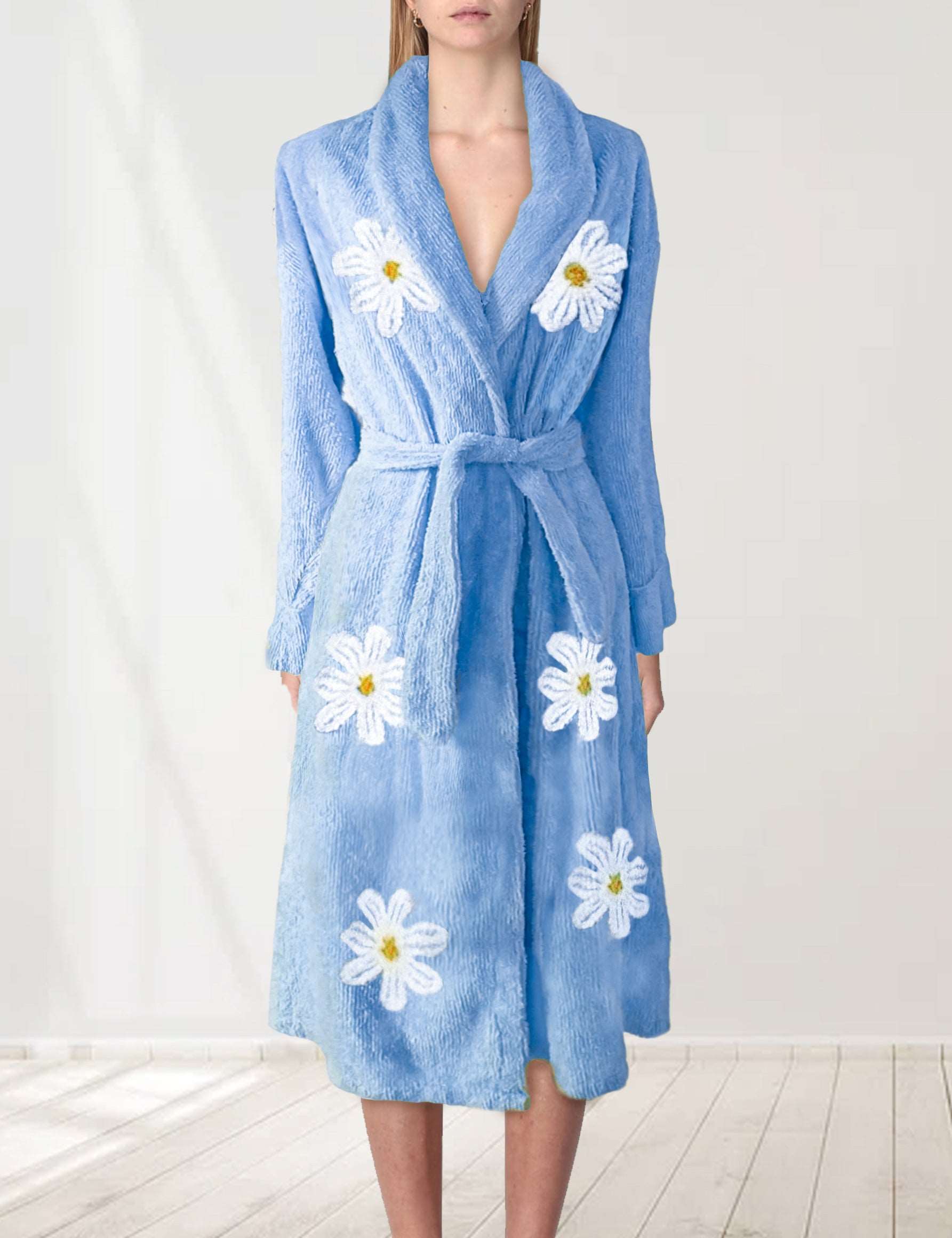 Falling Daisies Chenille Robe in Bedroom Blue