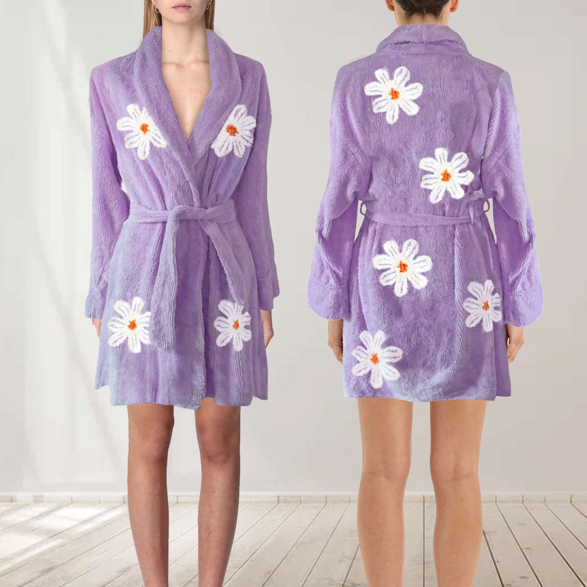 Falling Daisy Robe Kimono in lilac