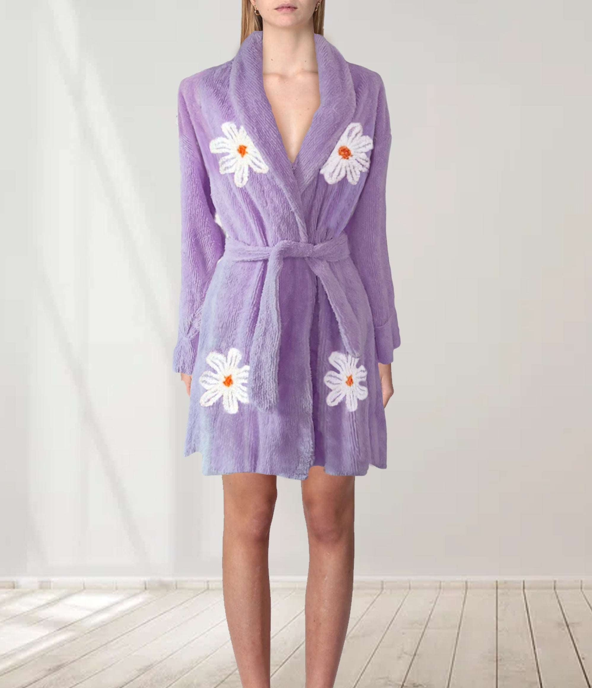 Falling Daisy Robe Kimono in lilac