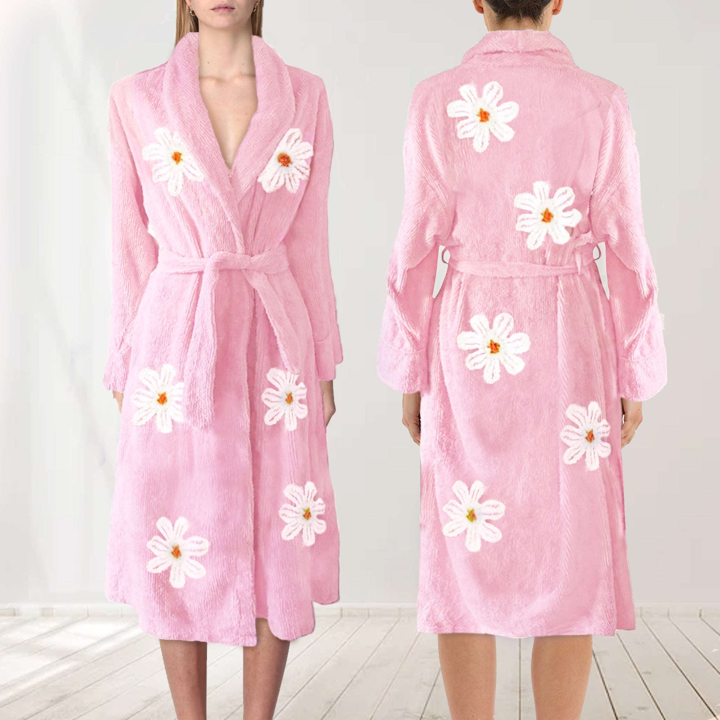 Falling Daisies Chenille Robe in Lipstick Pink