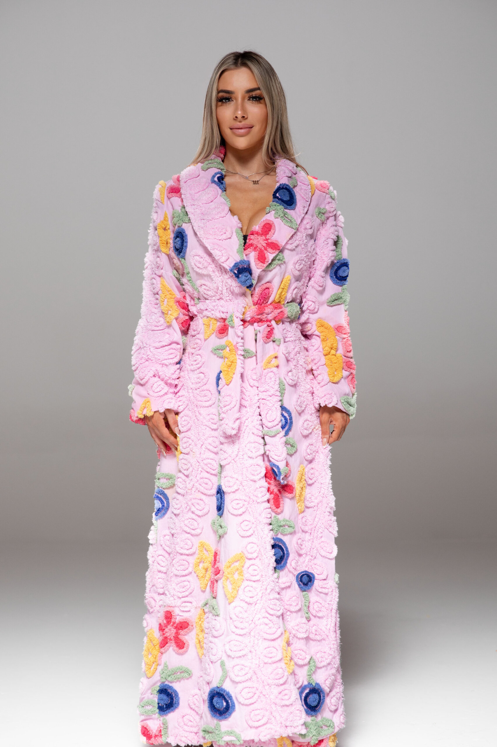 Beautiful rare “Wedding Cake” Chenille gown in Slipper Pink 2025