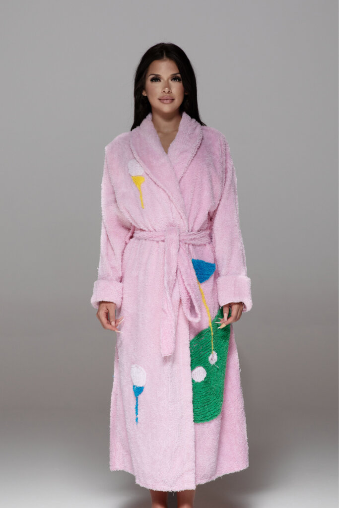 Luxurious “Par Four “ golf Chenille Bathrobe in Slipper pink 2025